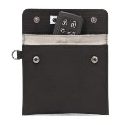 Pacsafe SILENT POCKET FARADAY CAR KEY GUARD - Wertsachenaufbewahrung 5 Pacsafe SILENT POCKET FARADAY CAR KEY GUARD - Wertsachenaufbewahrung -Globetrotter Ausrustung Geschaft 5637737872 c rfidsafe silent pocket car key guard pacsafe 24