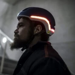 Nutcase VIO COMMUTE MIPS LED HELM Unisex - Fahrradhelm -Globetrotter Ausrustung Geschaft 5637926390 o vio commute mips led helm nutcase 24