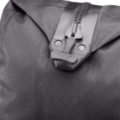 Ortlieb ATRACK METROSPHERE - Tagesrucksack -Globetrotter Ausrustung Geschaft 5637941227 d atrack metrosphere 34l black embossed ortlieb 24