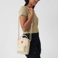 FJÄLLRÄVEN KÅNKEN SLING Unisex - Umhängetasche 25 FJÄLLRÄVEN KÅNKEN SLING Unisex - Umhängetasche -Globetrotter Ausrustung Geschaft 5637944317 i kanken sling fjaellraeven 24