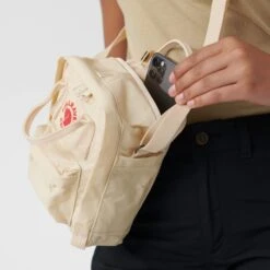 FJÄLLRÄVEN KÅNKEN SLING Unisex - Umhängetasche 27 FJÄLLRÄVEN KÅNKEN SLING Unisex - Umhängetasche -Globetrotter Ausrustung Geschaft 5637944317 k kanken sling fjaellraeven 24