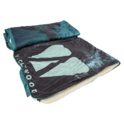 VICKYWOOD X VOITED CLOUDY TOUCH KISSENDECKE - Decke 13 VICKYWOOD X VOITED CLOUDY TOUCH KISSENDECKE - Decke -Globetrotter Ausrustung Geschaft 5638036750 d vickywood x voited cloudy touch kissendecke vickywood 24