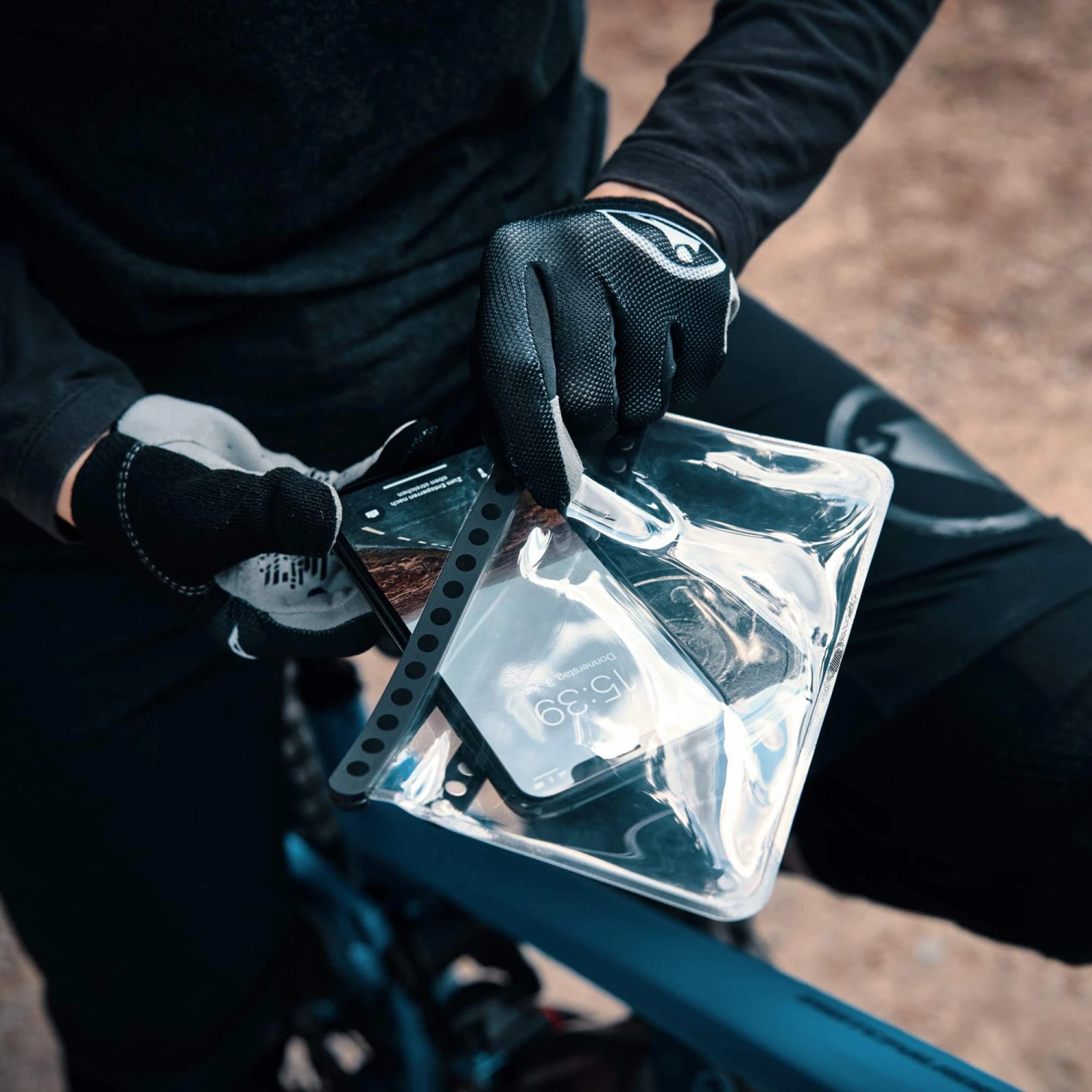 Fidlock VACUUM UNI PHONE CASE M - Smartphone-Halterung 13 Fidlock VACUUM UNI PHONE CASE M - Smartphone-Halterung – Bild 13